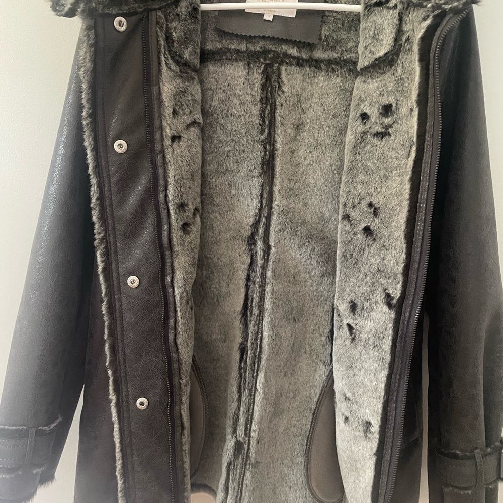 laundry coat - Picture 4 of 4